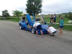 Lamborghini Diablo arriving